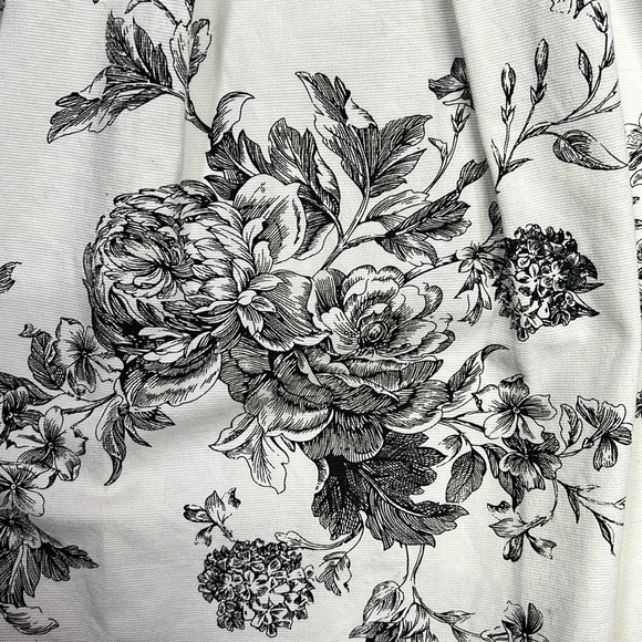 Teeze Me black & white toile A-Line dress with bow detail Size 7 - Picture 5 of 10